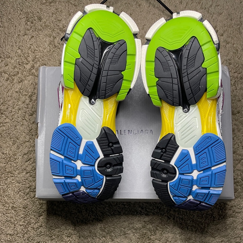 Balenciaga runner multi color size 11/44 brand new with box - Picture 7 of 8